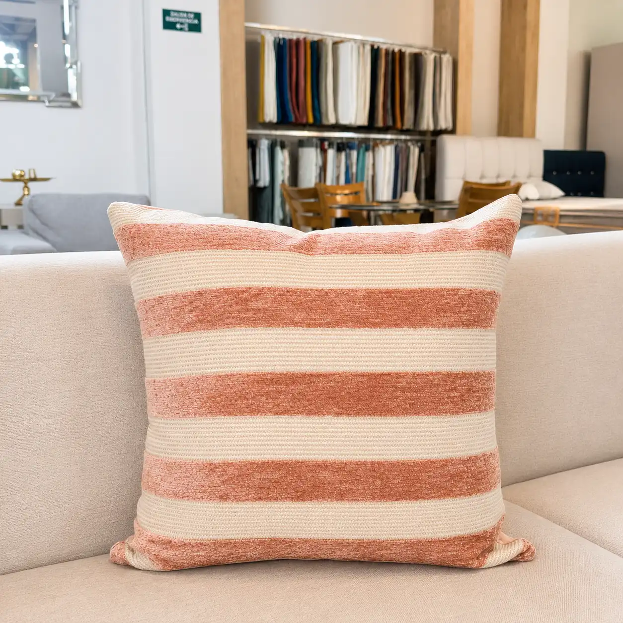 Cojín Soft Stripes